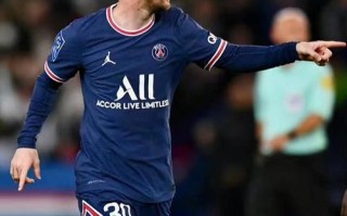 梅西攻破球门，法甲豪门惊险战胜英超球队