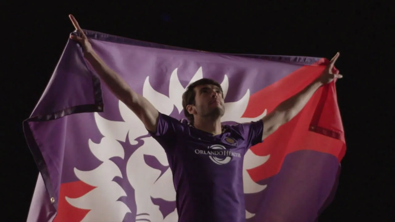 德信app-奥兰多加盟AC米兰踏上新赛季征程-第2张图片-德信体育